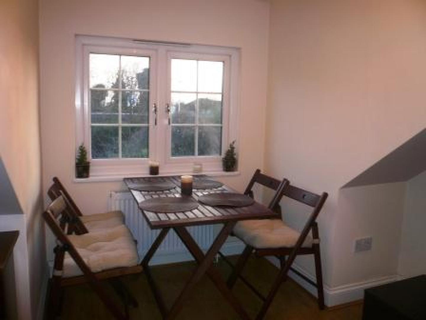 			1 Bedroom, 1 bath, 1 reception Flat			 Heathfield Gardens, GOLDERS GREEN